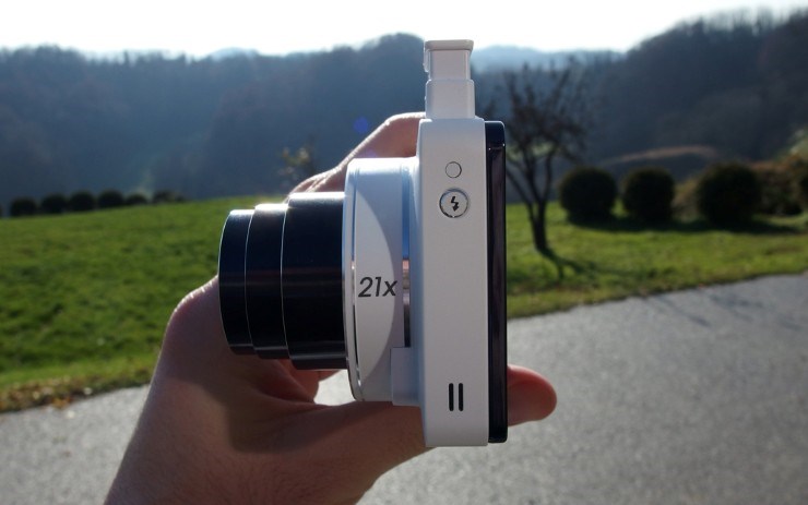 Samsung Galaxy camera white (5).JPG